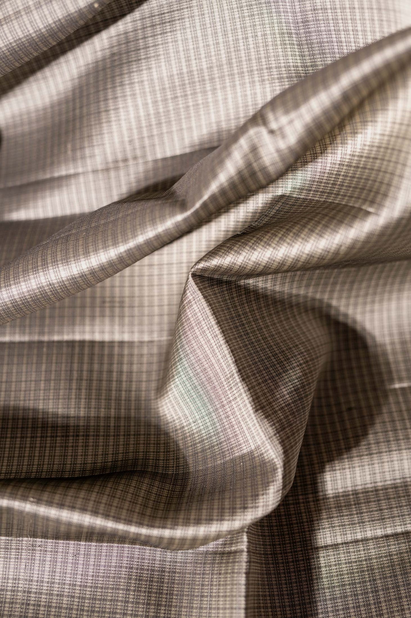 Contemporary Checkerd Charm With Korvai Edge